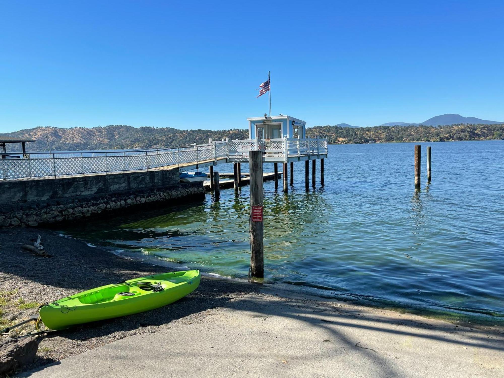 Omeo Clearlake Oaks Glenhaven Exterior photo