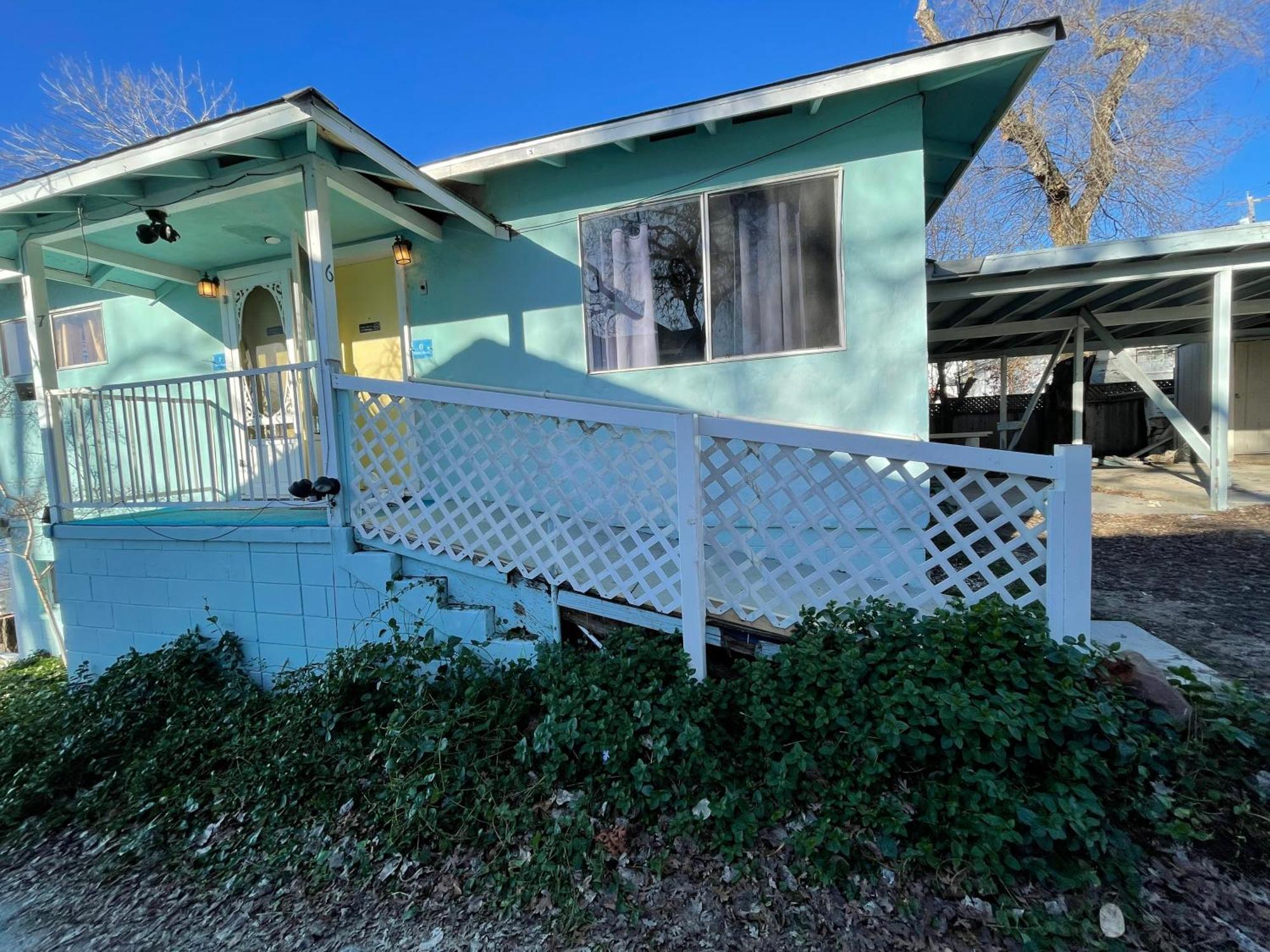Omeo Clearlake Oaks Glenhaven Exterior photo